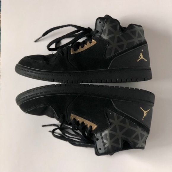 Jordans 3Y - Picture 1 of 3